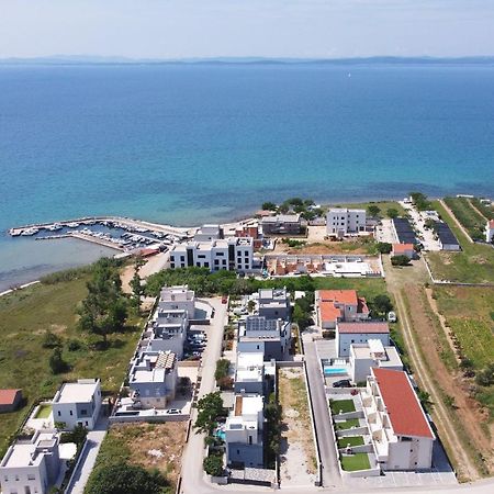 Apartments Le Mare - Pool, Sandstrand, Meerblick, W-Lan, Grill Privlaka  Exterior foto
