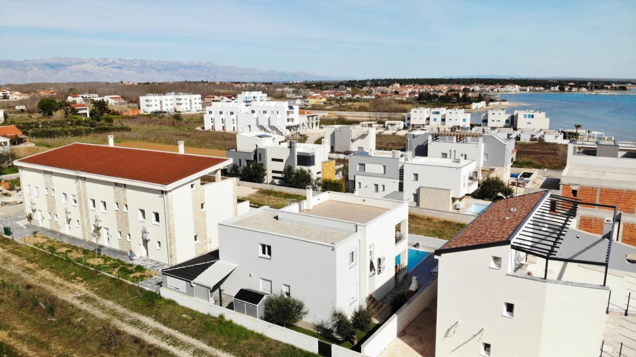 Apartments Le Mare - Pool, Sandstrand, Meerblick, W-Lan, Grill Privlaka  Exterior foto